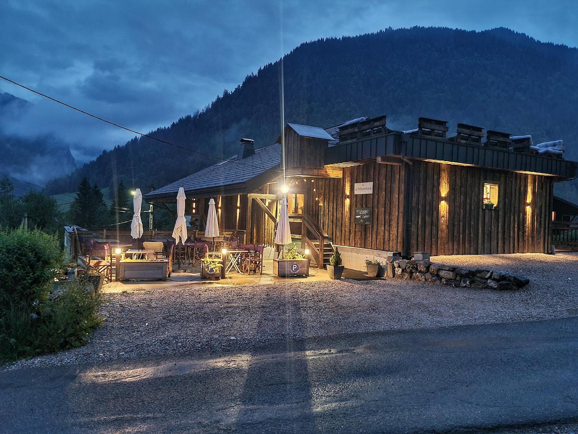 Le Passionnant Hotell Morzine Eksteriør bilde